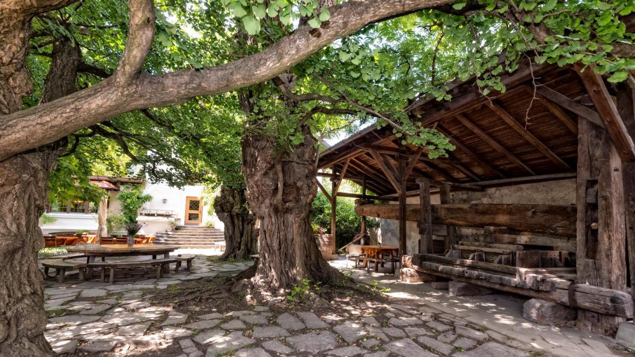 Hotel Brueckenwirt Novacella Exterior photo